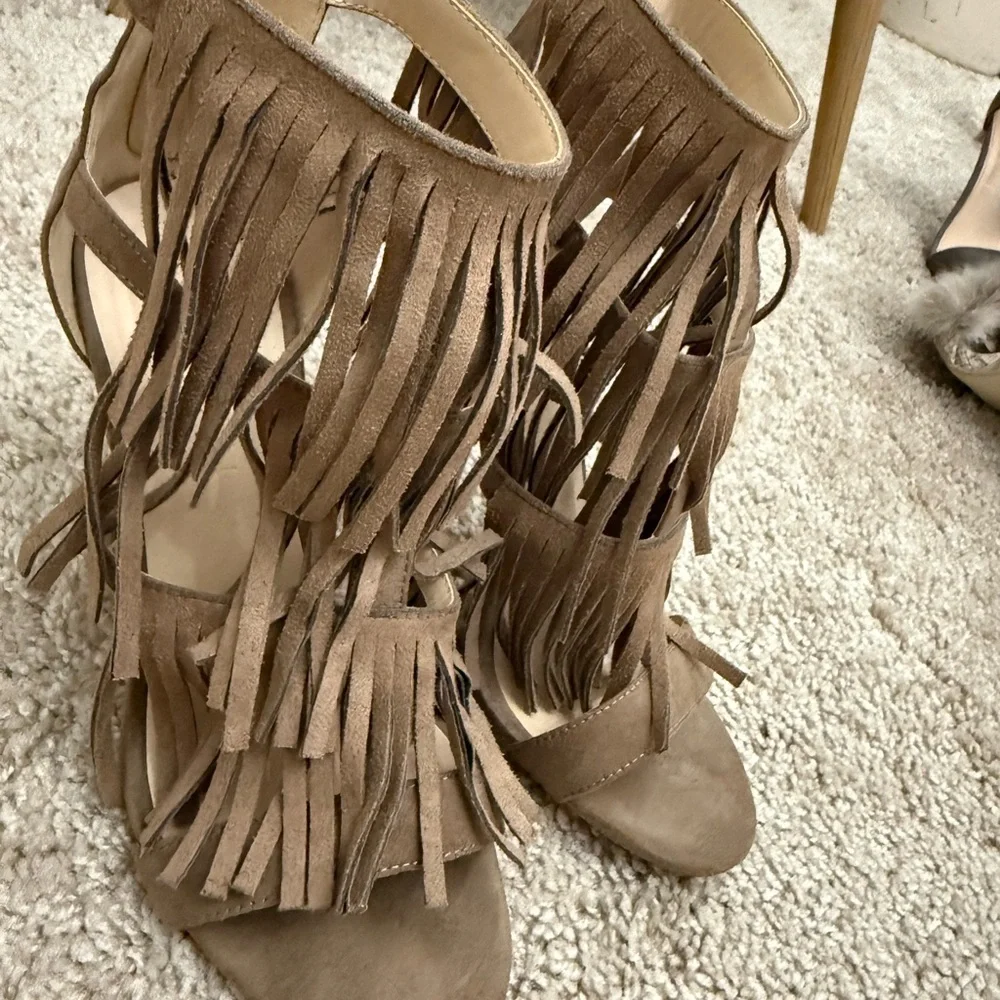 Fringe Tan Women's Sandals - Picture 1 of 6